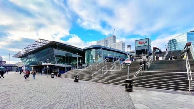 Central Flat In Stratford Just Steps From Westfield And The London Stadium Apartment Exterior photo